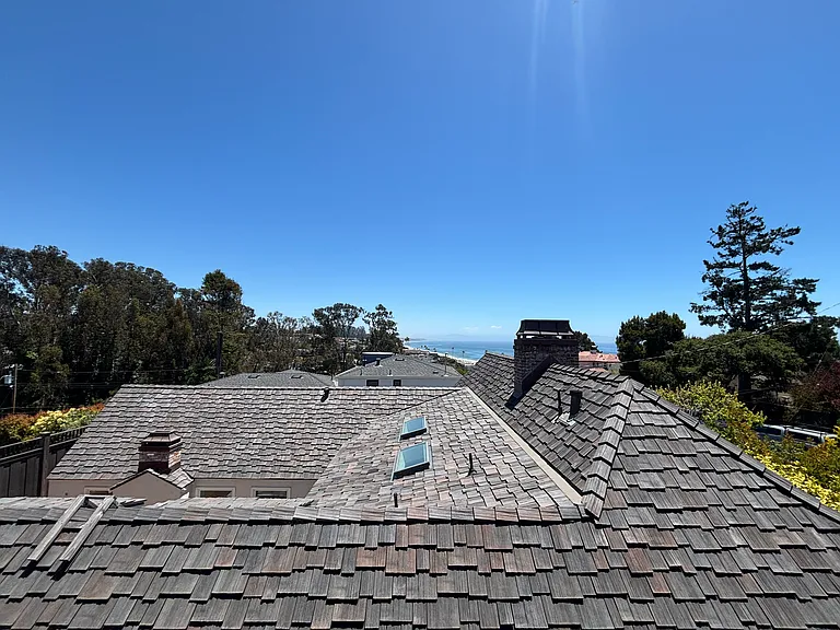653 Bayview Dr — Photo 16