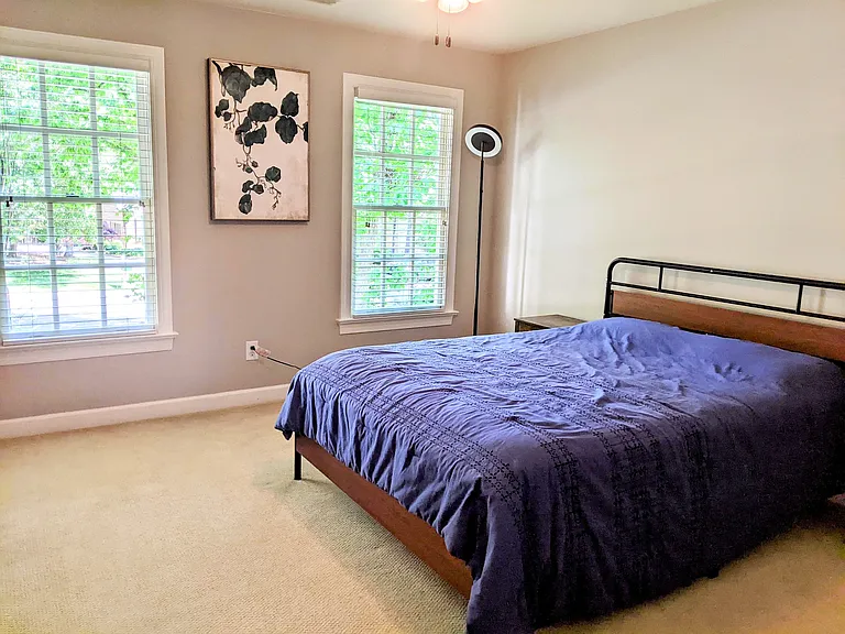 102 Blackford Ct — Photo 16