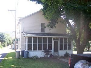 2nd image of 211 James Ln