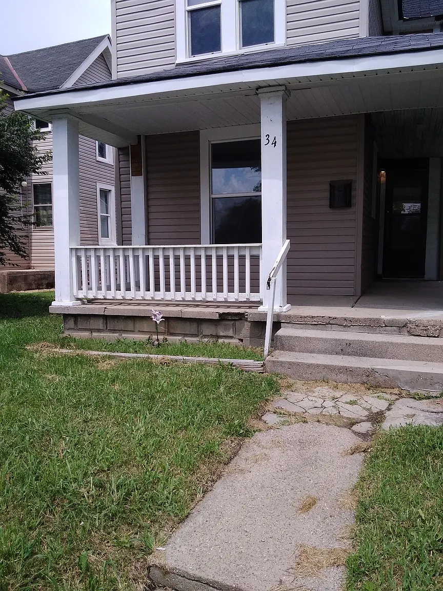 34 Richmond Ave photo 1