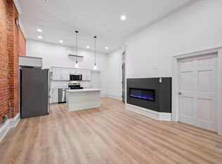 105 E Bremer Ave, Waverly, IA 50677