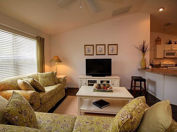 5th image of 426 Marshall Pl