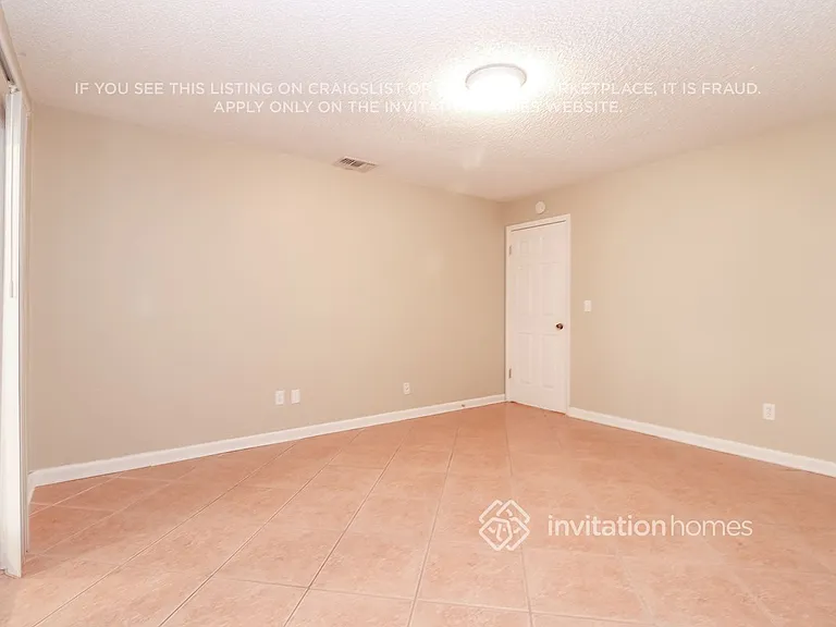 12111 92nd Way — Photo 12