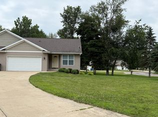 6176 Cross Bend Ct, Kalamazoo, MI 49009