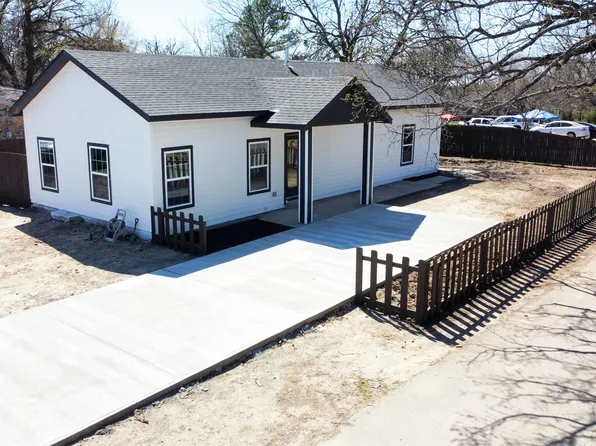 400 New Hope St, Terrell, TX 75160