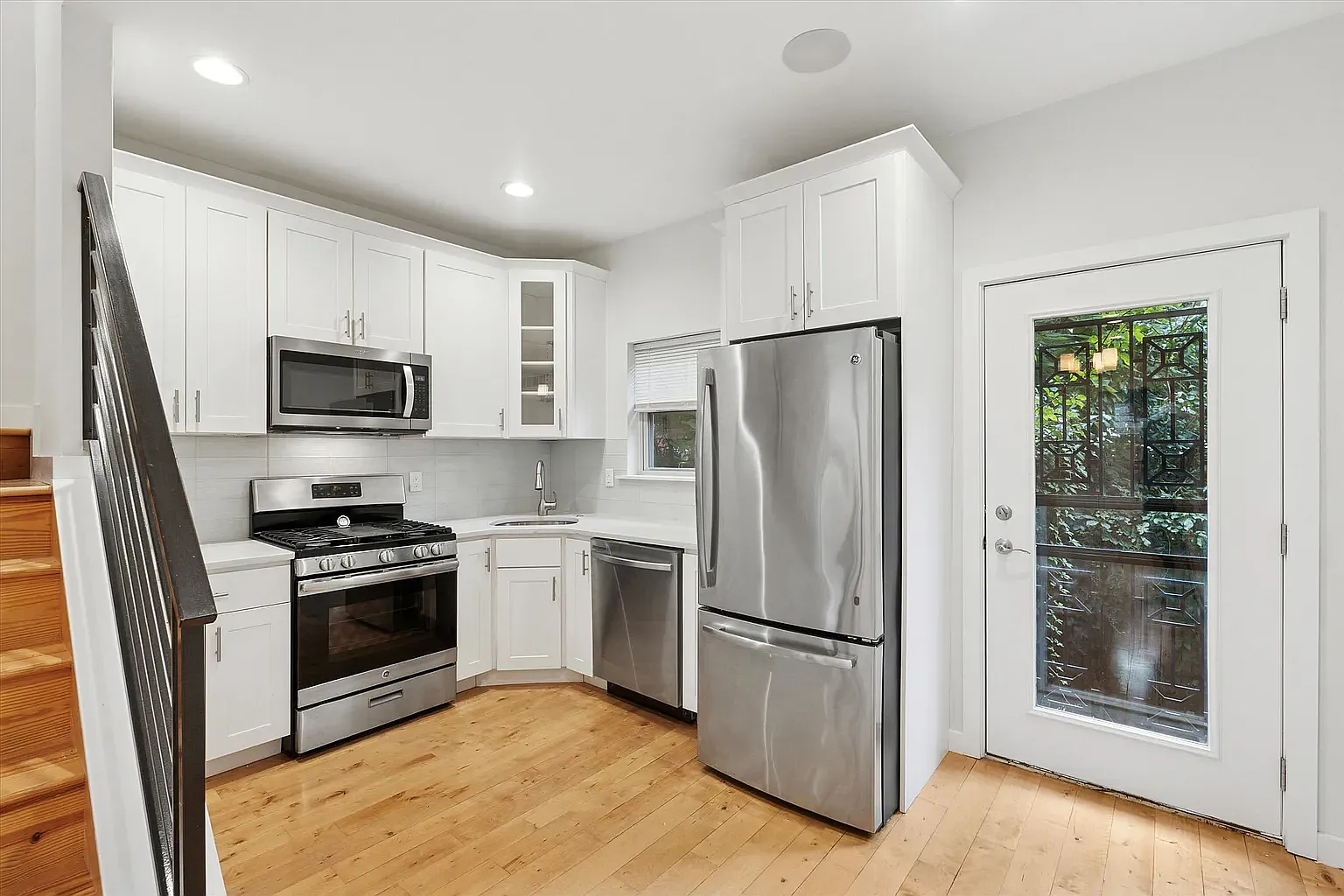 4 bed, 1522 sqft, $725 — Photo 4