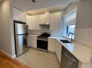 566 Warren St APT 2, Dorchester, MA 02121