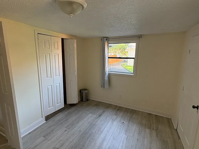 3910 Shelley Blvd — Photo 4