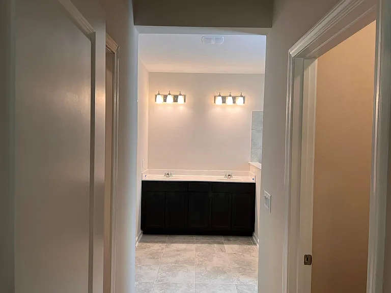 294 Wineberry Ln — Photo 10