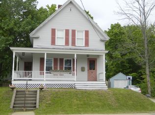 40 Oak St, Springvale, ME 04083