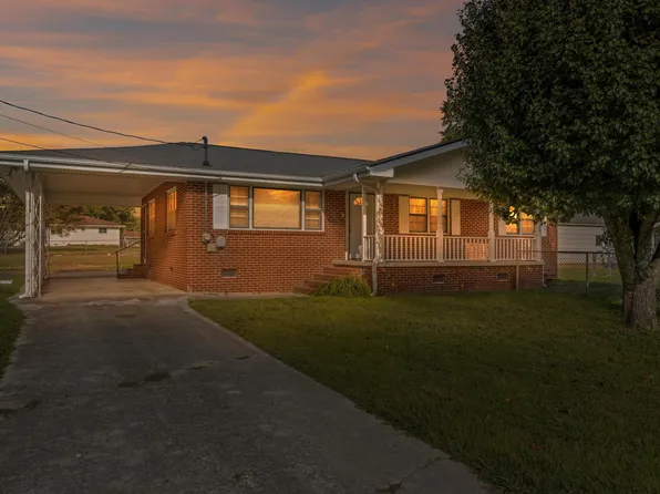 15 Evelyn Dr, Rossville, GA 30741