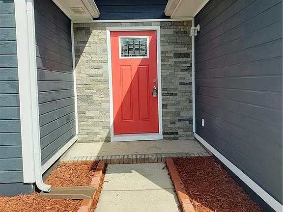 4th image of 105 Manteo Dr
