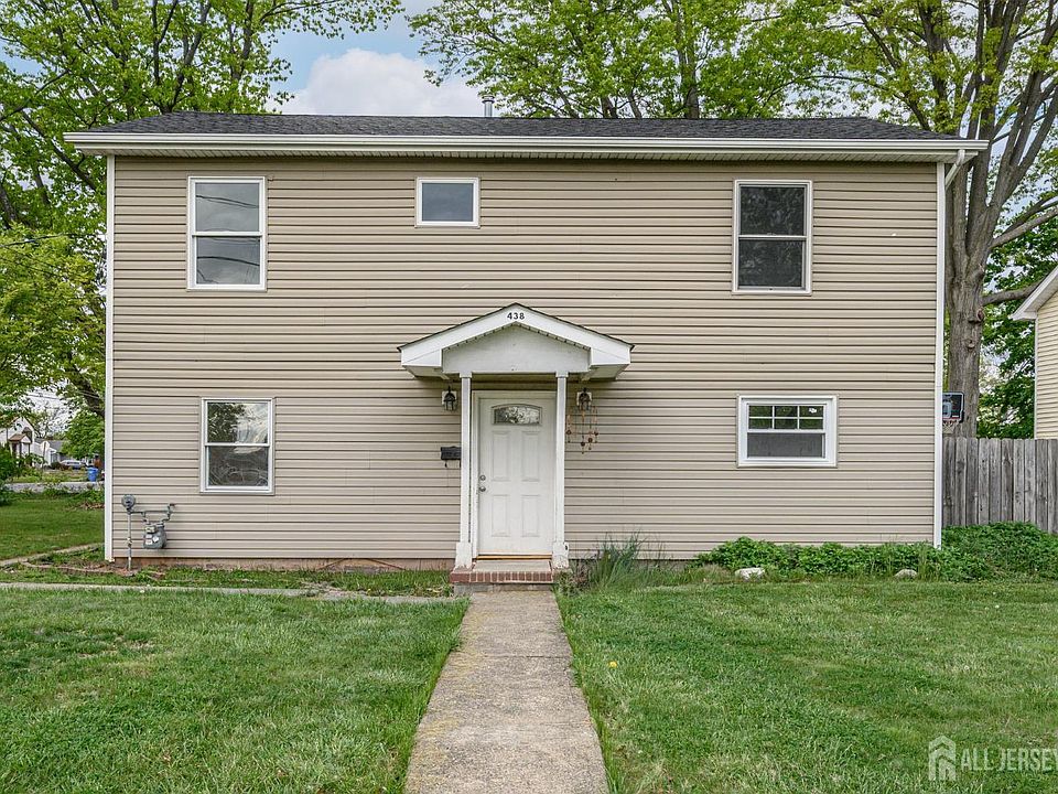1st image of 438 Belgrade St