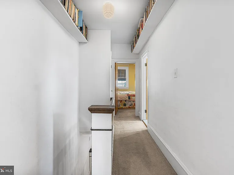 1513 E Moyamensing Ave — Photo 21