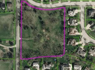 1999 Fuller Rd, Gurnee, IL 60031