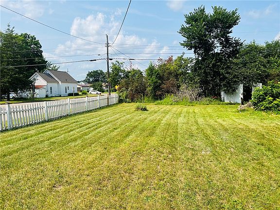 2nd image of 1028 Garfield Avenue