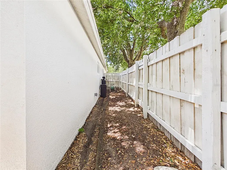 10553 Egret Haven Ln — Photo 46