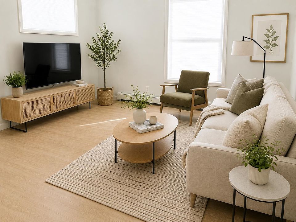 1st image of 77 Congress St #1