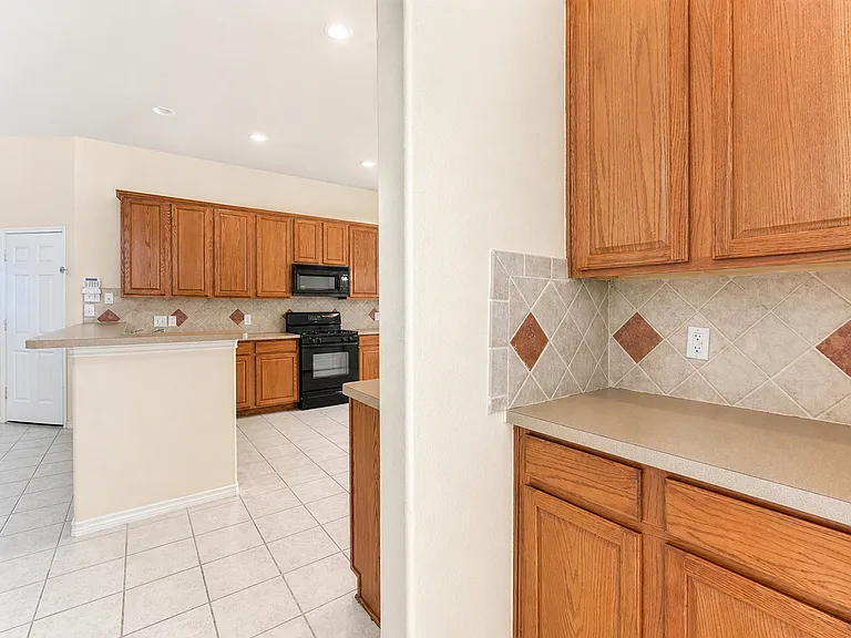 1612 Warm Springs Dr — Photo 8