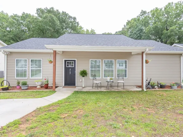 317 Saluda St, Belton, SC 29627