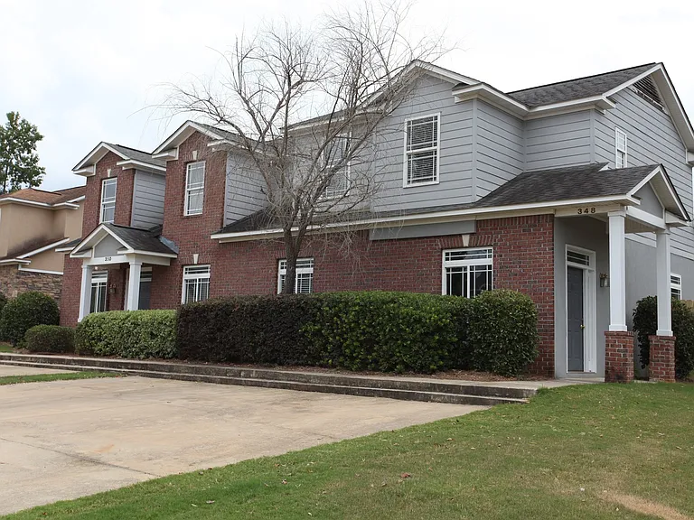 348 Jack Hampton Dr — Photo 1