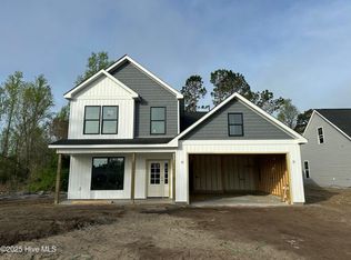 376 Williams Store Rd, Hampstead, NC 28443