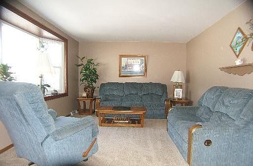 2nd image of 6403 Londonderry Dr