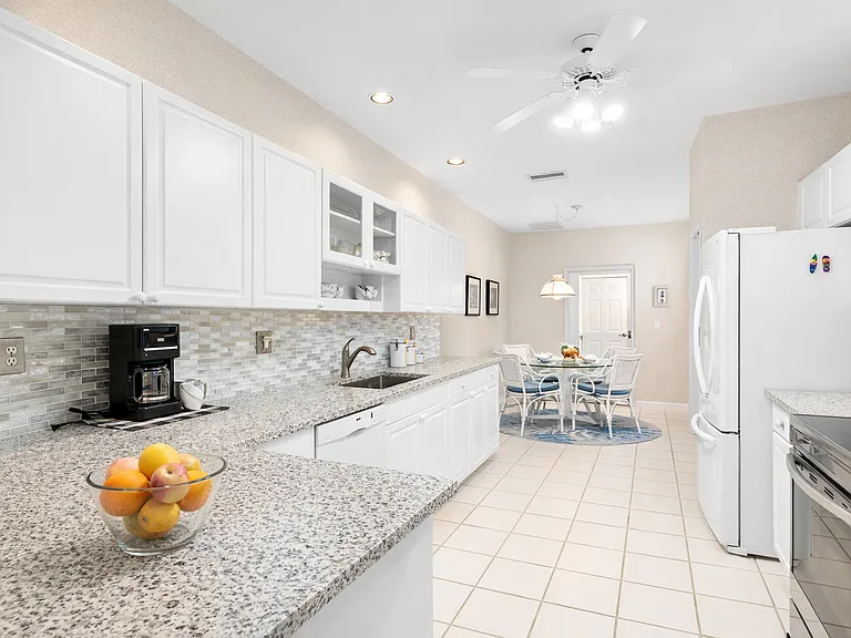 3477 Lake Crest Dr — Photo 12