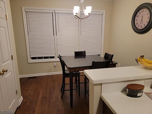5th image of 30 Schweinberg Dr Unit 30