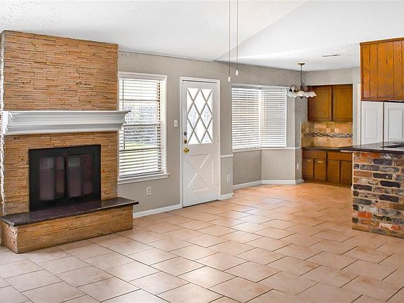 5th image of 1711 Indian Wells Drive