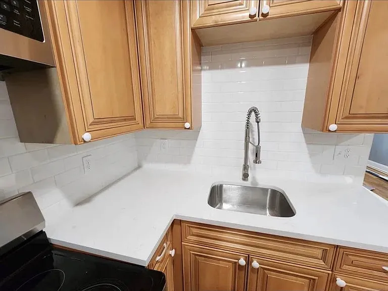 138 Lafayette St #1 — Photo 7