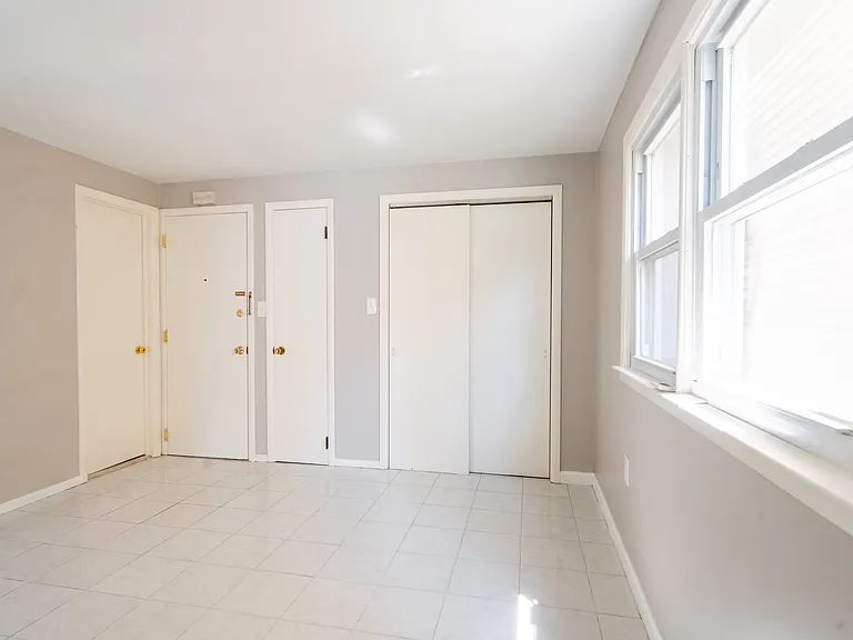 113 73rd St #3 — Photo 9