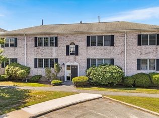 30 Lake Shore Ct APT 1, Brighton, MA 02135