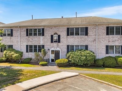 30 Lake Shore Ct APT 1, Brighton, MA, 02135