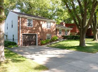 26 Montrose Ave, Iowa City, IA 52245