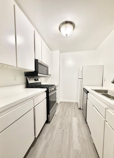 1st image of 1611 Hotel Cir S #A108