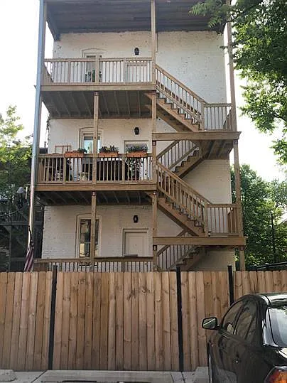 1059 N Damen Ave — Photo 26