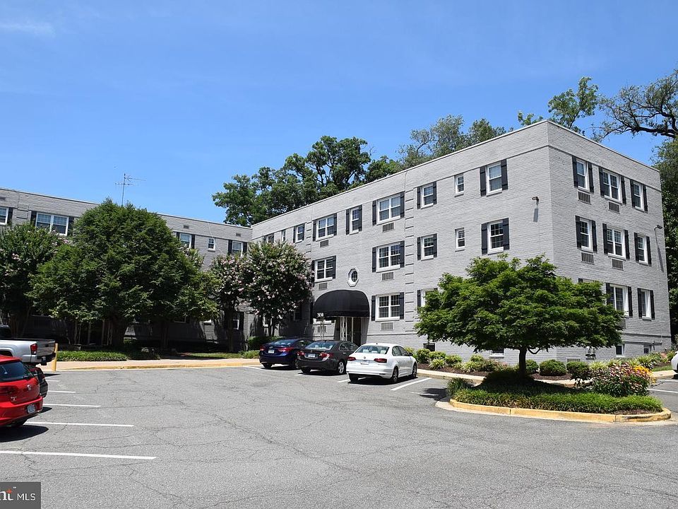 1st image of 2030 N Vermont St APT 203