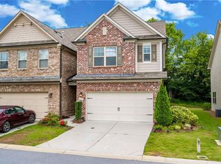 8610 Village Pl, Suwanee, GA 30024