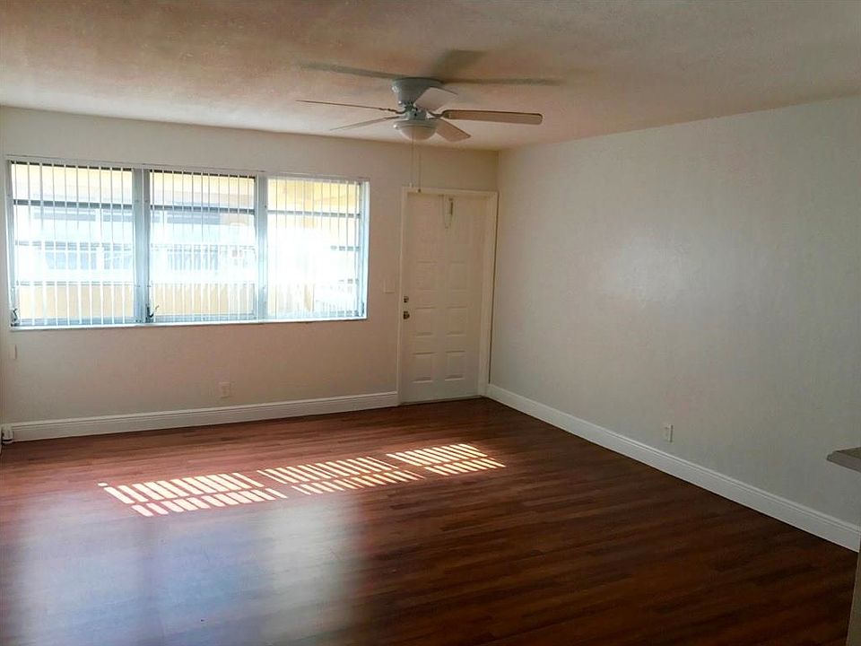 1st image of 838 Twin Lakes Dr #2