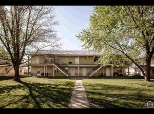 308 8th St #15, Ogden, KS 66517