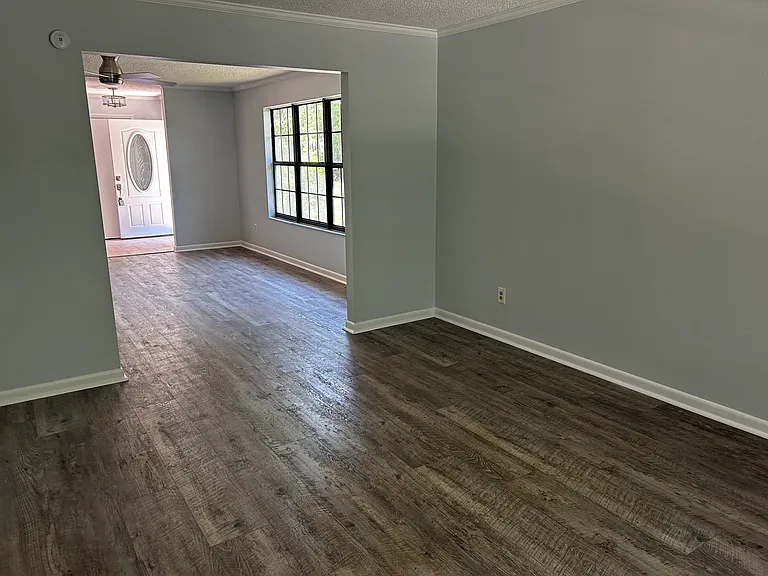 162 NW Palmetto Blvd — Photo 10