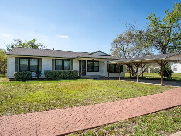 1017 N Houston St, Royse City, TX 75189