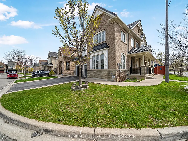 9 Berryfield Way — Photo 4