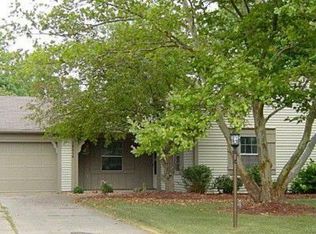 13314 Cherry St, Leo, IN 46765