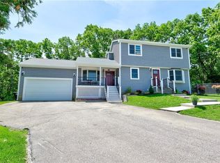 18 Monroe Dr, Coventry, RI 02816