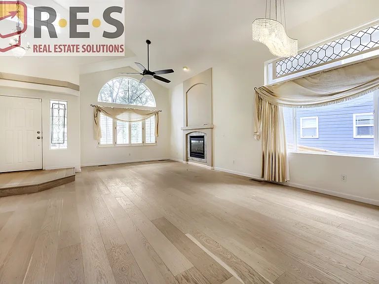 10242 Jill Ave — Photo 14