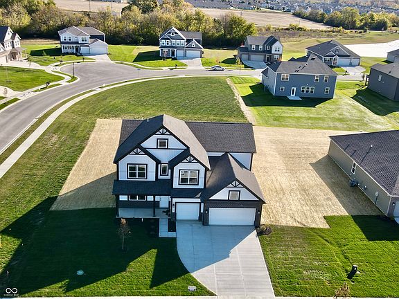 2nd image of 2247 Pine Valley Dr