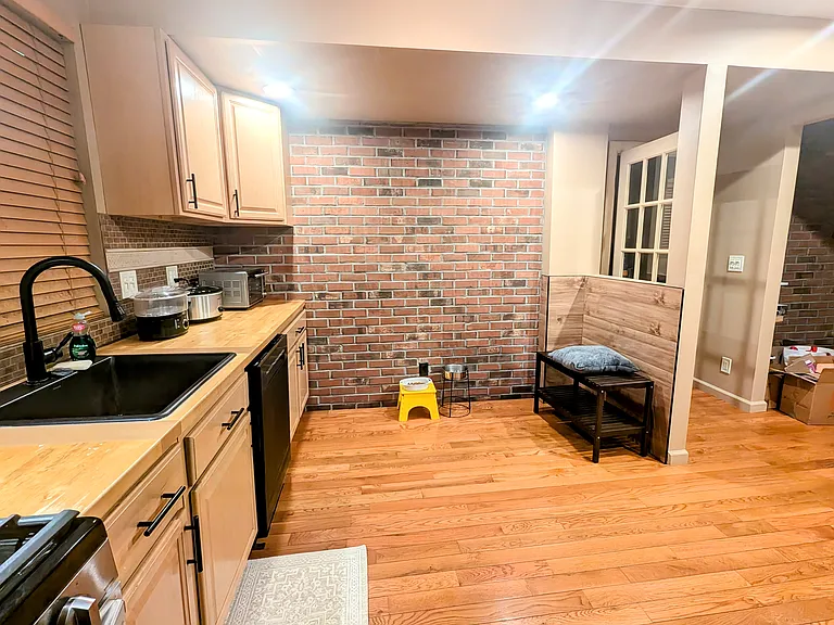 155 Lower Notch Rd #1 — Photo 11
