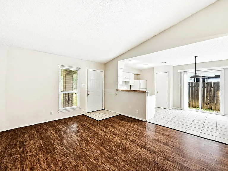 10604 Lanshire Dr #A — Photo 5